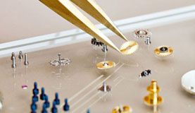 宁波爱彼指定维修门店打开表壳